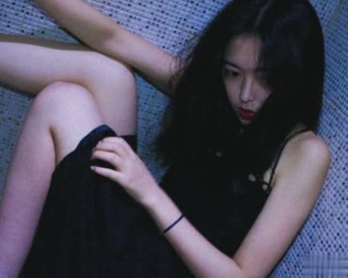 心痛到支离破碎的说说:你无数次说着要放弃,但终究还是舍不得2