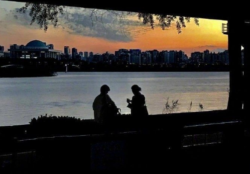 虐到心碎的扎心文案配图 一秒泪崩的扎心句子带图片12