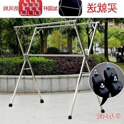 摆摊用什么挂衣服图片大全
