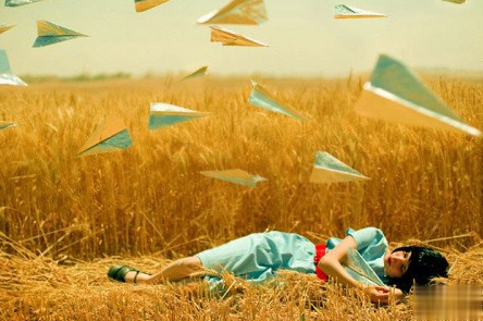 说自己心累的说说心情:我仿佛听见了全世界崩溃的声音2