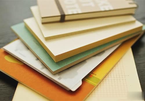 一个人的说说伤感的句子精选:愿你不似我,孤独有人说2