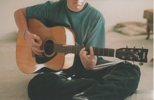 有些压抑的感到心烦意乱的伤感说说 一个人很难过心烦的伤感说说1